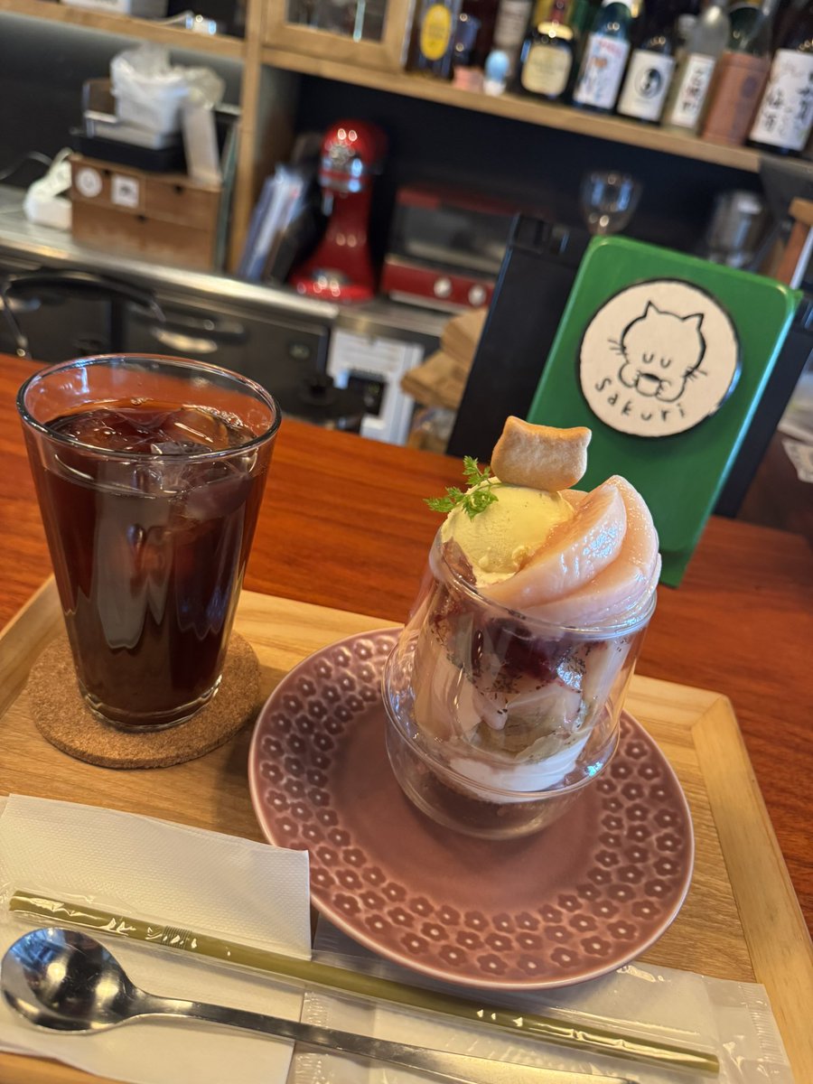 toshifumi_1211's tweet photo. sakuriさんにて桃パフェ😊
桃いっぱいでめっちゃ美味い😋
#sakuri https://t.co/WoGRHolmTd