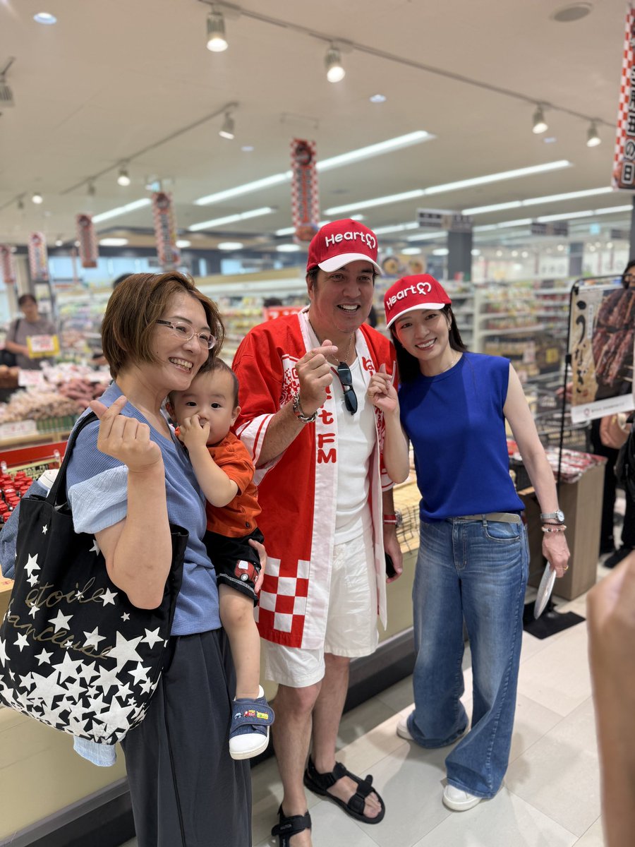 yama502's tweet photo. 美都樹さん、ゴリP、皆さんこんにちは☀️
今日は朝からJさんの応援でスーパーやまのぶを回っています！！
もちろん、今年も焼き立ての鰻を食べましたが肉厚でめっちゃ美味かったです✨✨✨
今日も宜しくお願いします⤴️⤴️⤴️

#Golf810 https://t.co/zZBp6m0kd3