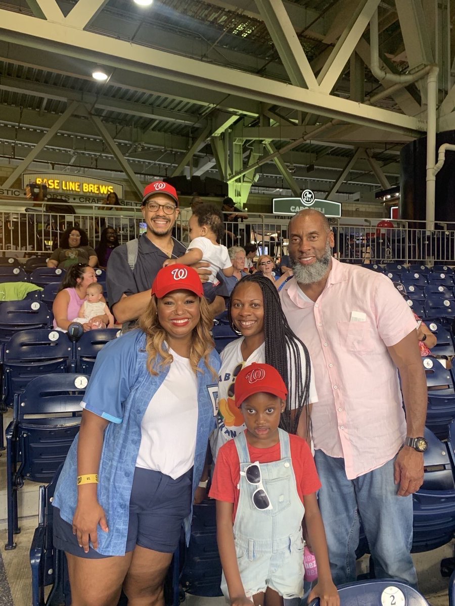CMLewisGeorgeW4's tweet image. Thanks @Nationals for welcoming our community to Nats Park tonight to show our #Ward4 pride! 🏟️⚾️
Grateful to every neighbor who came out, especially @LBESDC Principal Shelly Gray who repped our community on the field!