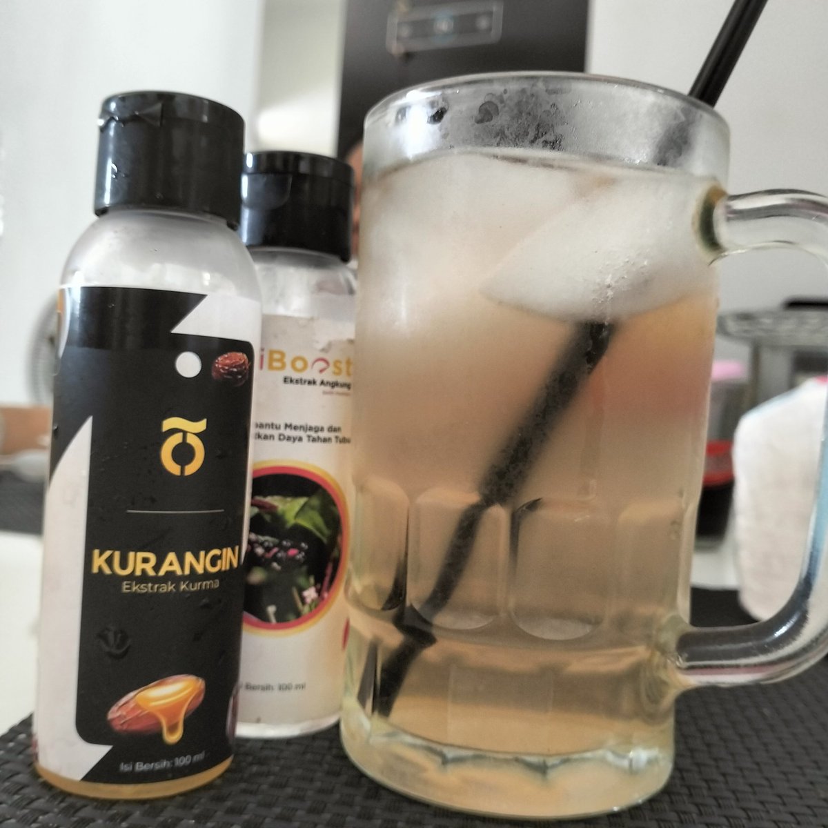 toniheru's tweet photo. Minuman segar menyehatkan..
Segelas air madu, jeruk nipis ditambah PhiBoost, Kurangin dan ed batu 🥰
Btw kalau mau coba produk Phi; PhiBoost, PhiMax, PhiD, Kurangin dan CelluBloom.
Bisa CO di Shopee 👇
#phiboost
https://t.co/C1UuuJHEFj https://t.co/IfGyE6SagH