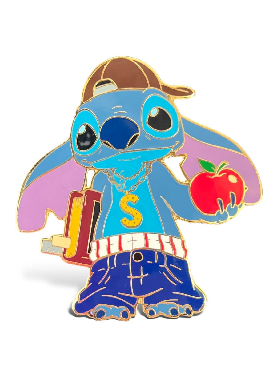 BlueFurredDog's tweet image. Has some fresh duds on.

Decided he needed to wear something casual for once.

Even if it was lazily put on-