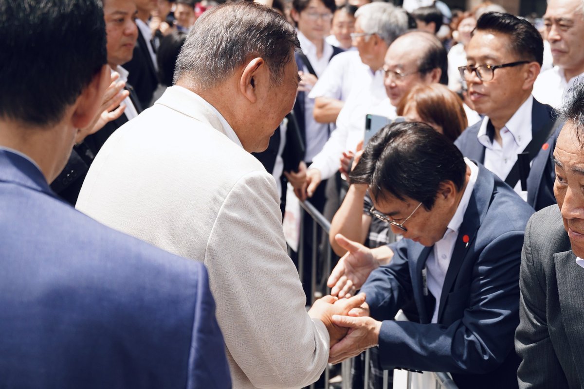 17日間にわたる参院選も本日が最終日となりました。
今朝は宮城県　仙台駅前に石川光次郎候補の応援に。