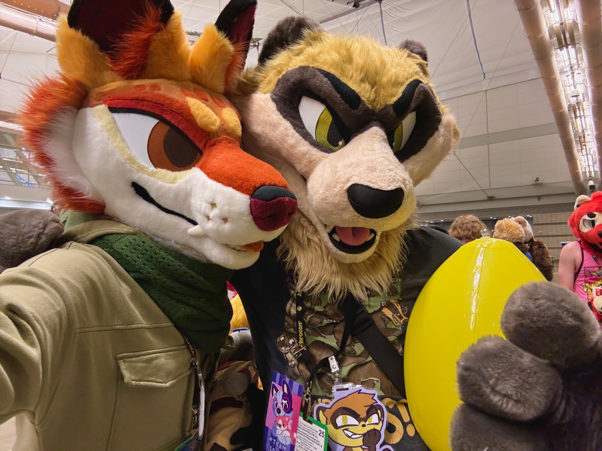 look at all the love for my cuddly noodly cousins 🐾

↪️: @jaggerwolverine, <a href="/brizunzies/">Feve 🔜 Anthrocon</a>

#ac2025