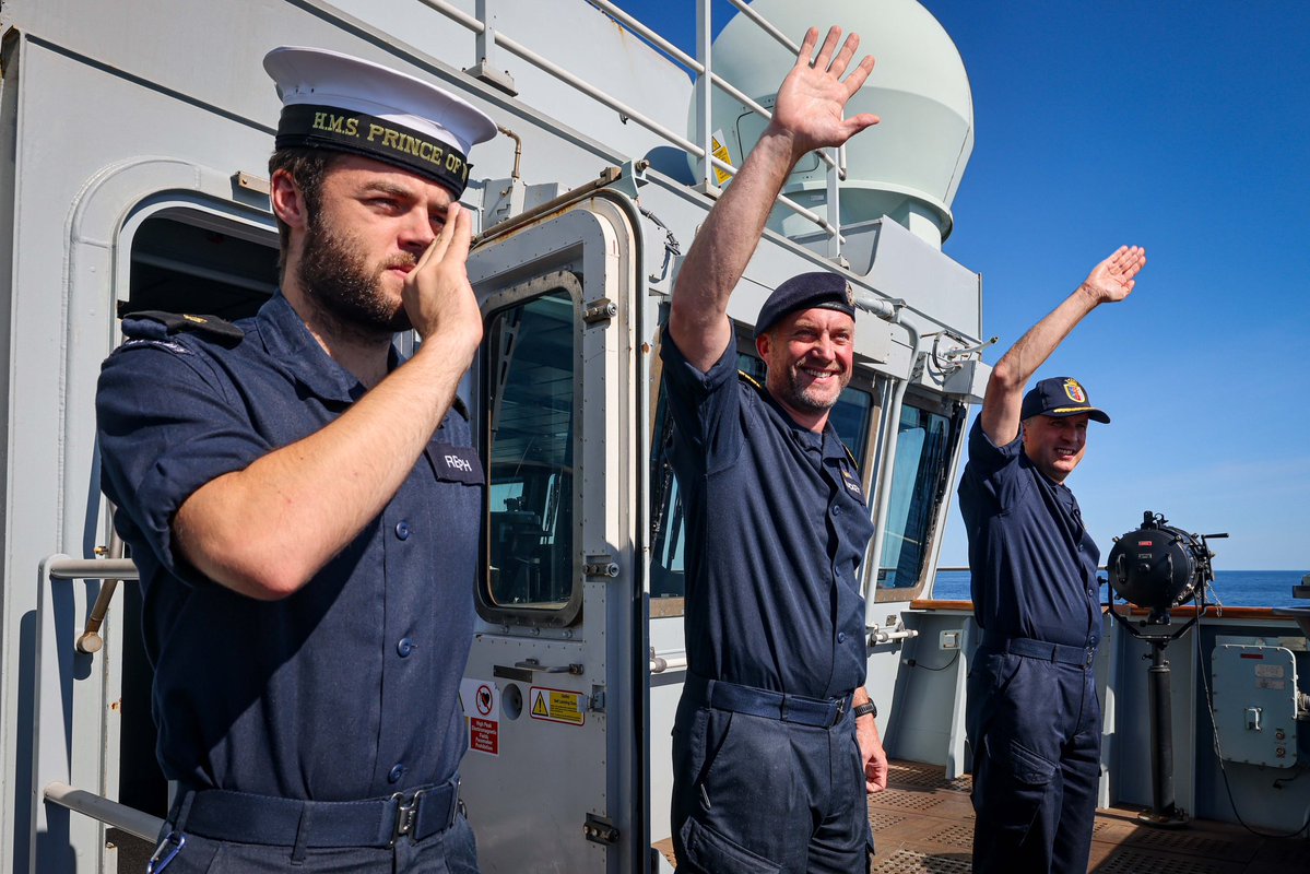 COMUKCSG's tweet image. HMAS Sydney has detached from the UK Carrier Strike Group to resume national tasking after #TalismanSabre25. A trusted partner and valued ally - fair winds and following seas! ๐ฆ๐บ๐ฌ๐งโ๏ธ
Thank you, HMAS Sydney! ๐