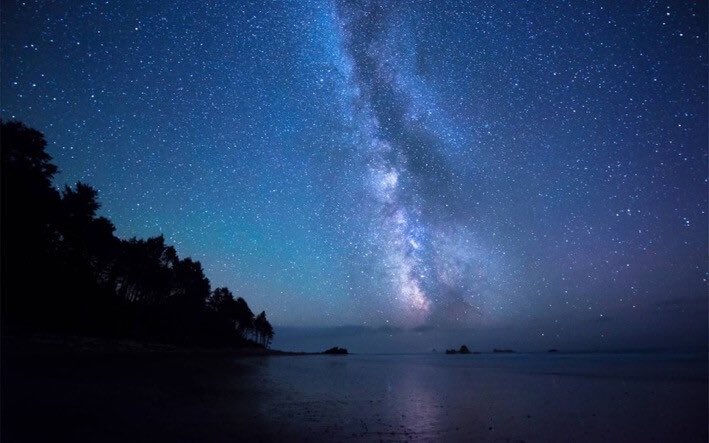 TheFlatEartherr's tweet image. Did you know the 'Milky Way' is the ancient scar left in the firmament by the Great Flood, when God flooded the earth in the time of Noah? 🌌🌊