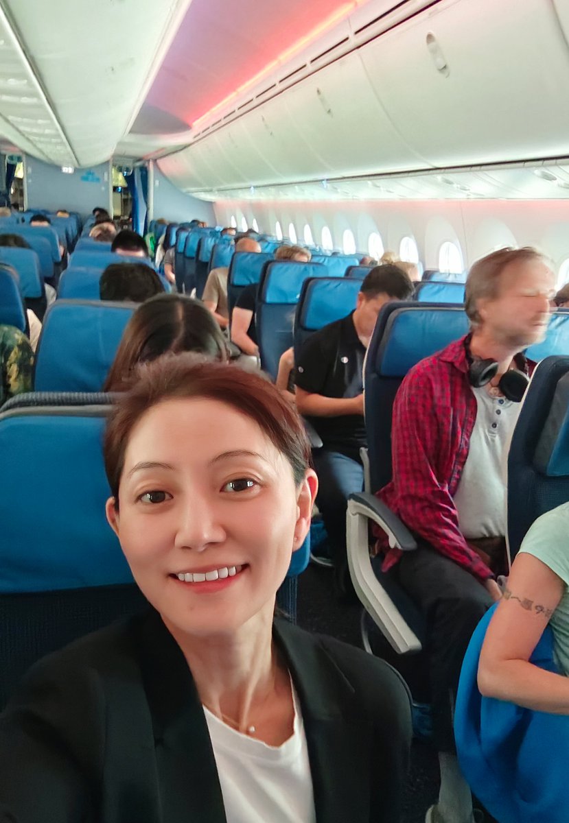 MiaoXiaojuan's tweet image. #travelogue After nearly 45 hours in the air over the past 5 days, I am done with long-haul flights for a while…