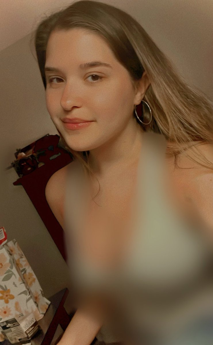 Princessco94345's tweet photo. Are you triggered loser ?
#findom #censor #beta #betachip #goddess https://t.co/u6Tg20LPF5