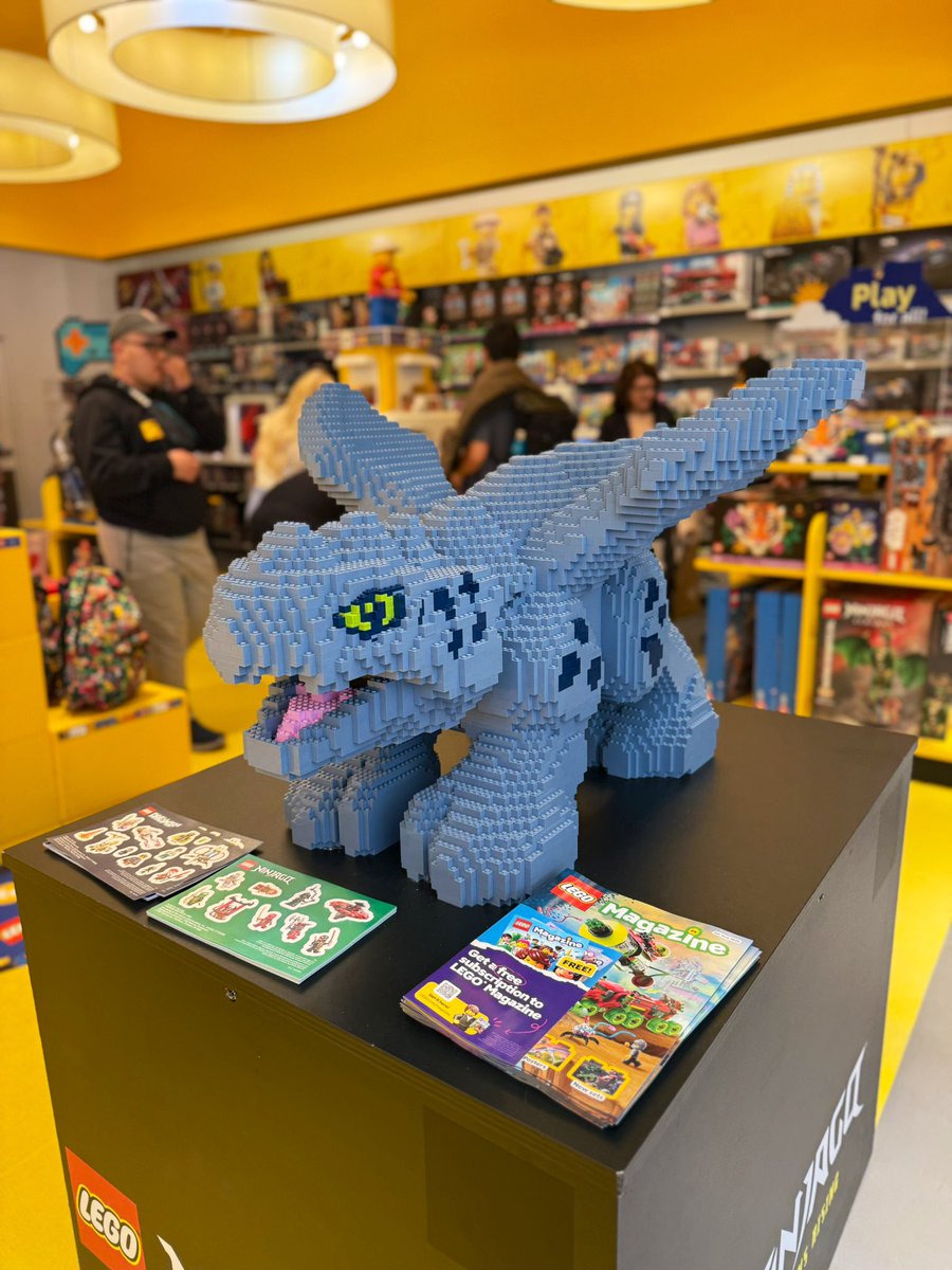 amiedoubleD's tweet image. 🧭 Supposed to be at @OpenSauceLive. Accidentally detoured for a LEGO passport stamp. Adult priorities: recalibrated.