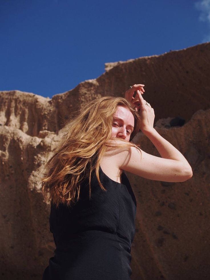 7/23（水）はスコットランド発、トリップホップやアイスランド音楽を彷彿とさせるダークでミニマルなエレクトロドリームポップシンガー"Selkie"が登場！Portishead、The xx、Sóley、Tirzah、Beach House、Daughterなどのファンにおすすめ！

共演：
Memoryhook / daborabo
givemelittlemore.blogspot.com/2025/06/202572…