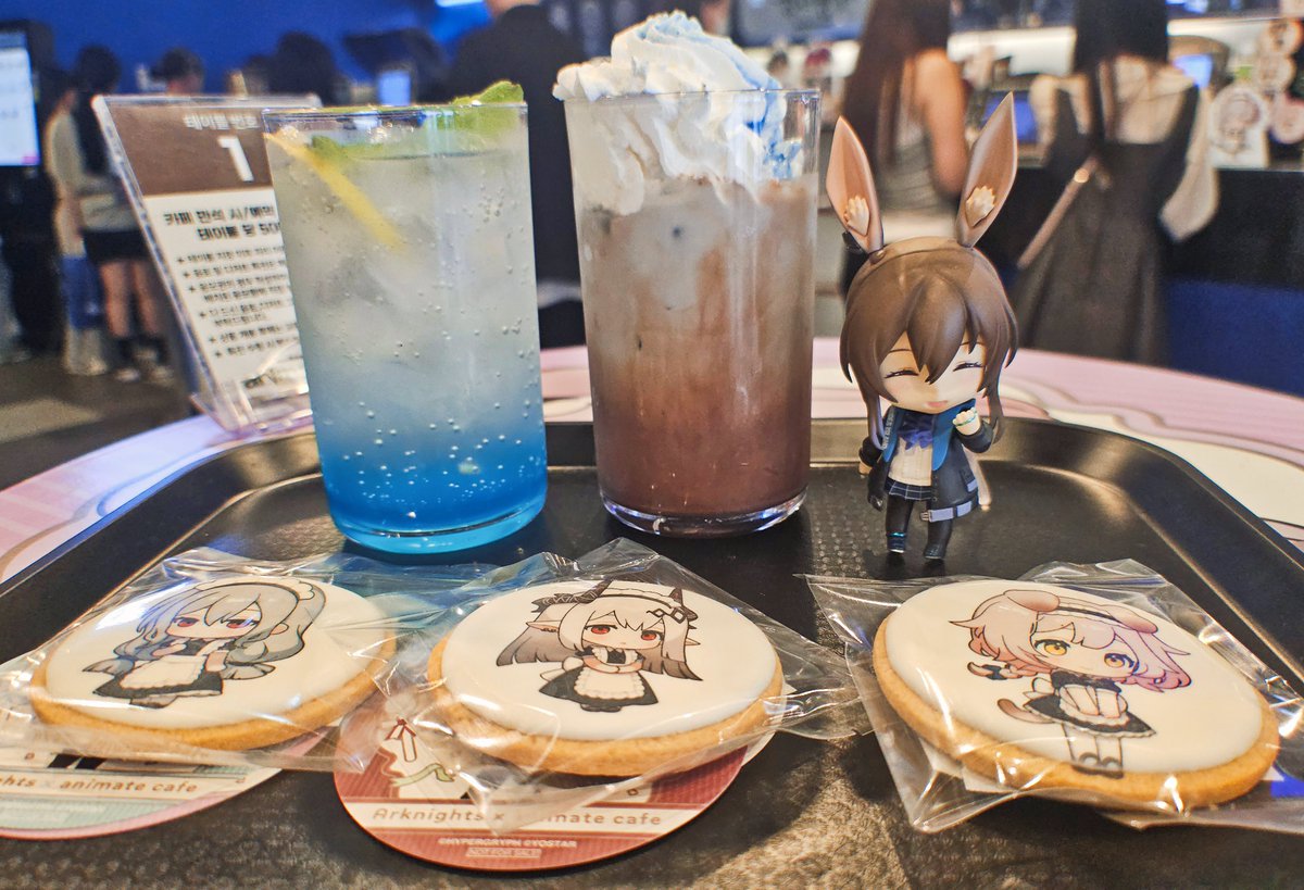 ixpwz's tweet image. 🐰🍰🩷