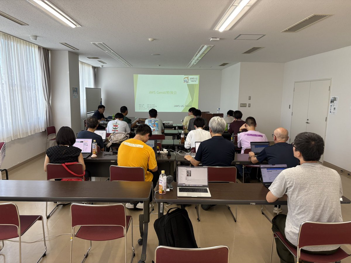 kawaji_scratch's tweet image. 三連休なのにたくさんの参加者 #jawsugiwata