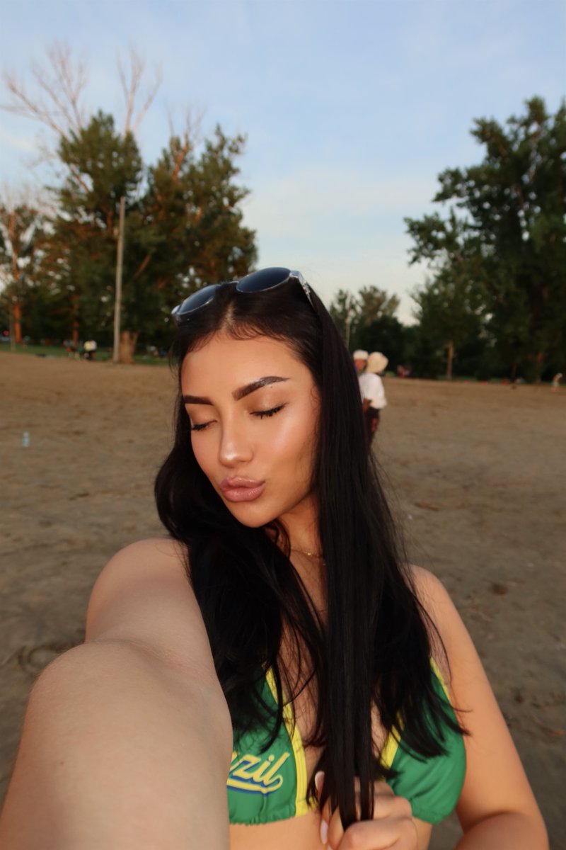 would you kiss me back?