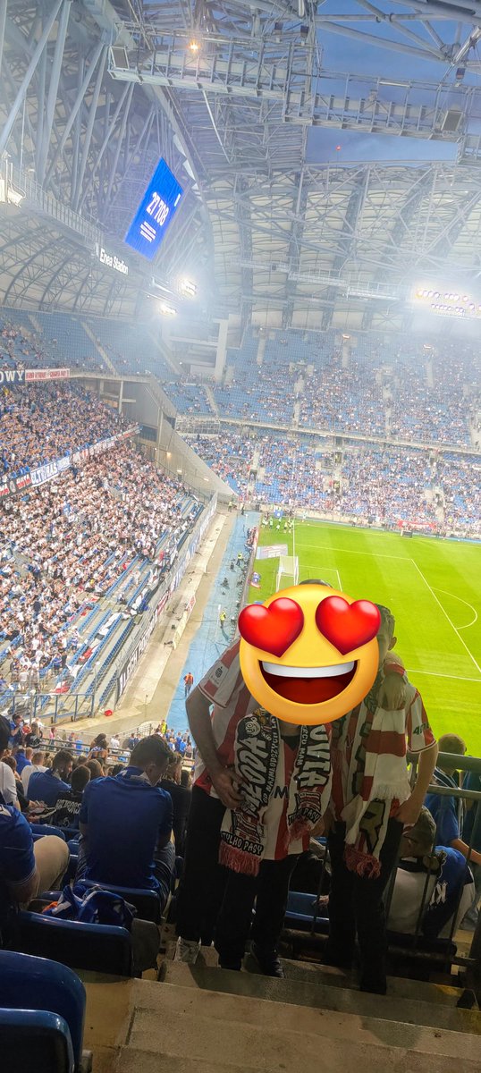 Ale tylu gratulacji co ja dostałem po meczu od kibiców Lecha to nawet na własnym weselu nie miałem 😅😂