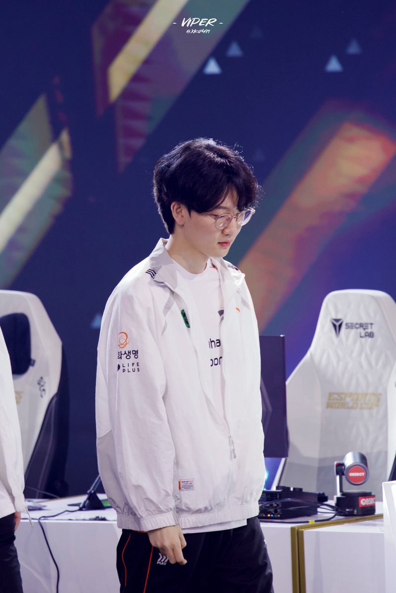 XKay71's tweet image. 250717 EWC QuarterFinal

아우라 그자체

#Viper #바이퍼 #박도현