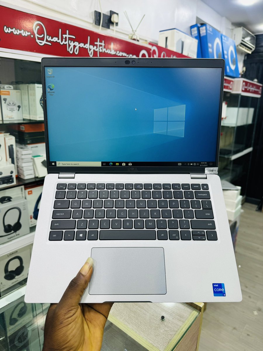 QualityGadgets_'s tweet image. Premium Used DELL Latitude 5420 Laptop

256gb SSD | 16gb RAM | intel core i5 

14 inches screen | Keyboard Light | 11th Generation 

HDMI &amp;amp; USB | Facial Recognition 

Price: ₦410,000 

- 𝘐𝘕𝘊𝘓𝘜𝘋𝘌𝘋 -
- follow come charger
- microsoft package installations 

🛒 Send a DM or…