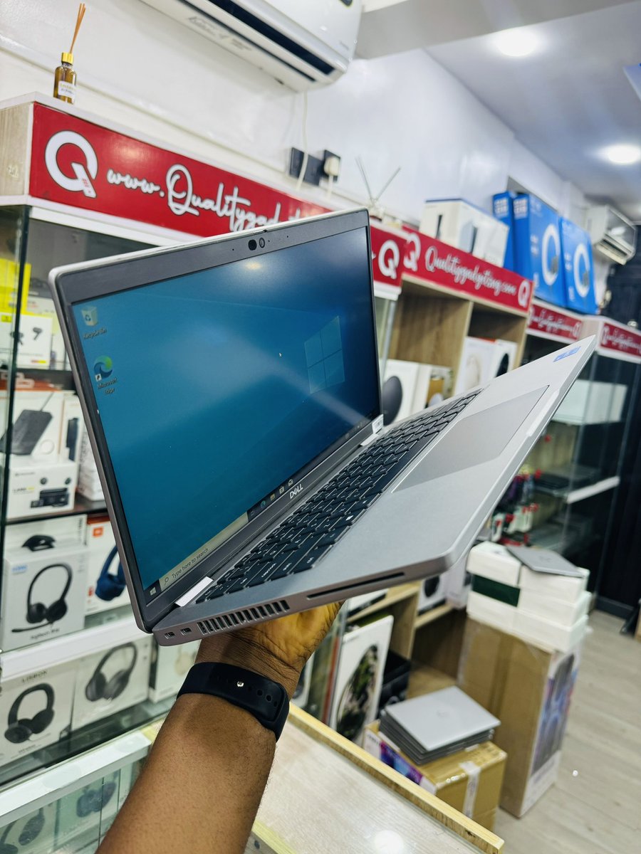 QualityGadgets_'s tweet image. Premium Used DELL Latitude 5420 Laptop

256gb SSD | 16gb RAM | intel core i5 

14 inches screen | Keyboard Light | 11th Generation 

HDMI &amp;amp; USB | Facial Recognition 

Price: ₦410,000 

- 𝘐𝘕𝘊𝘓𝘜𝘋𝘌𝘋 -
- follow come charger
- microsoft package installations 

🛒 Send a DM or…