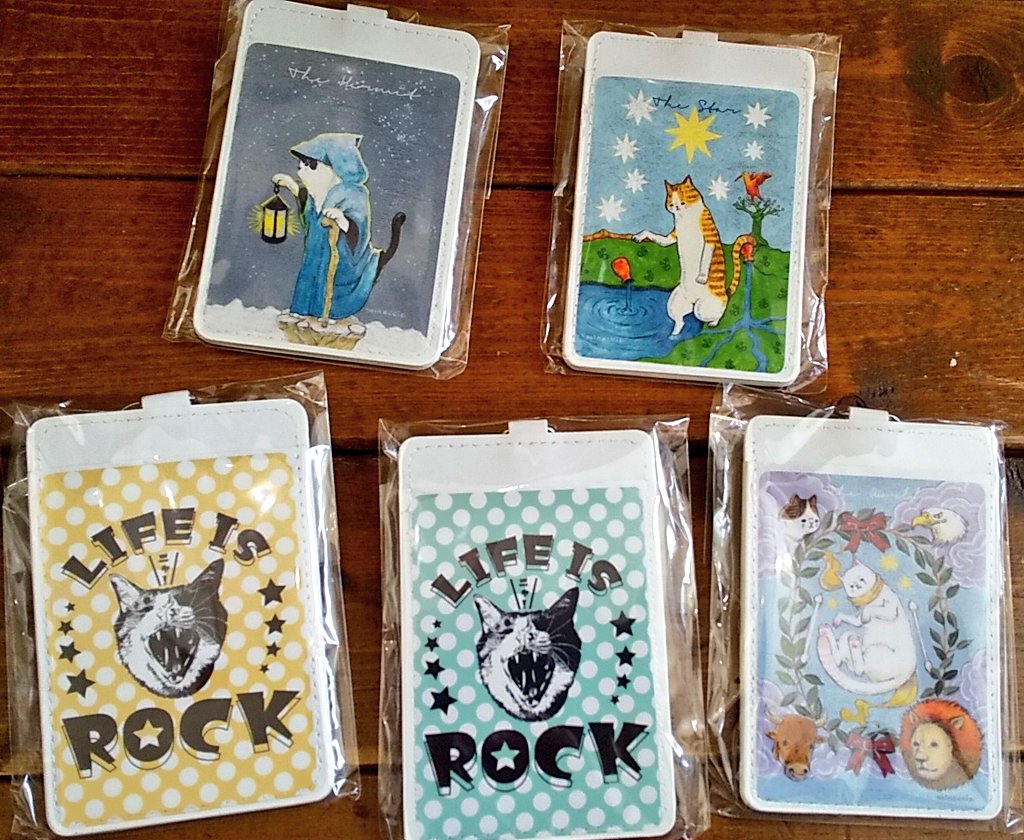 お買上げ有難うございます𓃠
かわさきみなさん
<a href="/mina_kwski/">かわさき（2/27から個展なんです）</a> パスケースは
こちらの5点となりました

ステッカーもお買上げ有難うございました

#猫展　#通販可能
#猫好きさんと繫がりたい