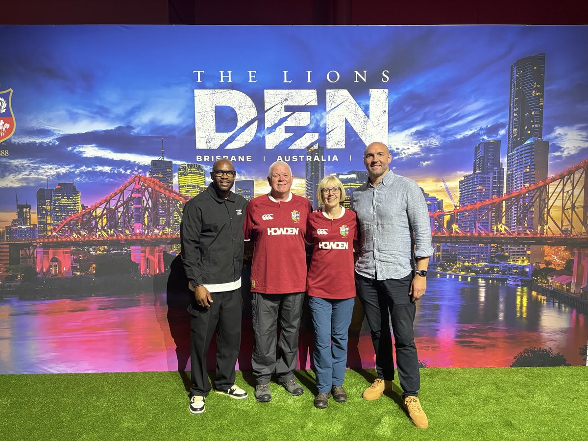 Janela_X's tweet image. With Ugo Monye , Ben Kaye & @Iain_L of course.
