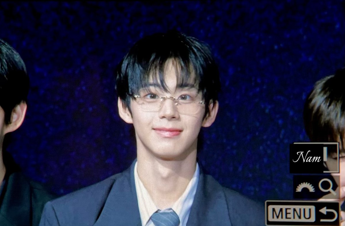 wooanii's tweet image. 𝐩𝐫𝐞ㅣ250719 미팬
안경 쓴 강아지 진짜 제일 귀엽잖아……
반박 안 받음😵💫😵💫😵💫
#아홉 #AHOF #서정우 #SEOJEONGWOO
#정우 #JEONGWOO