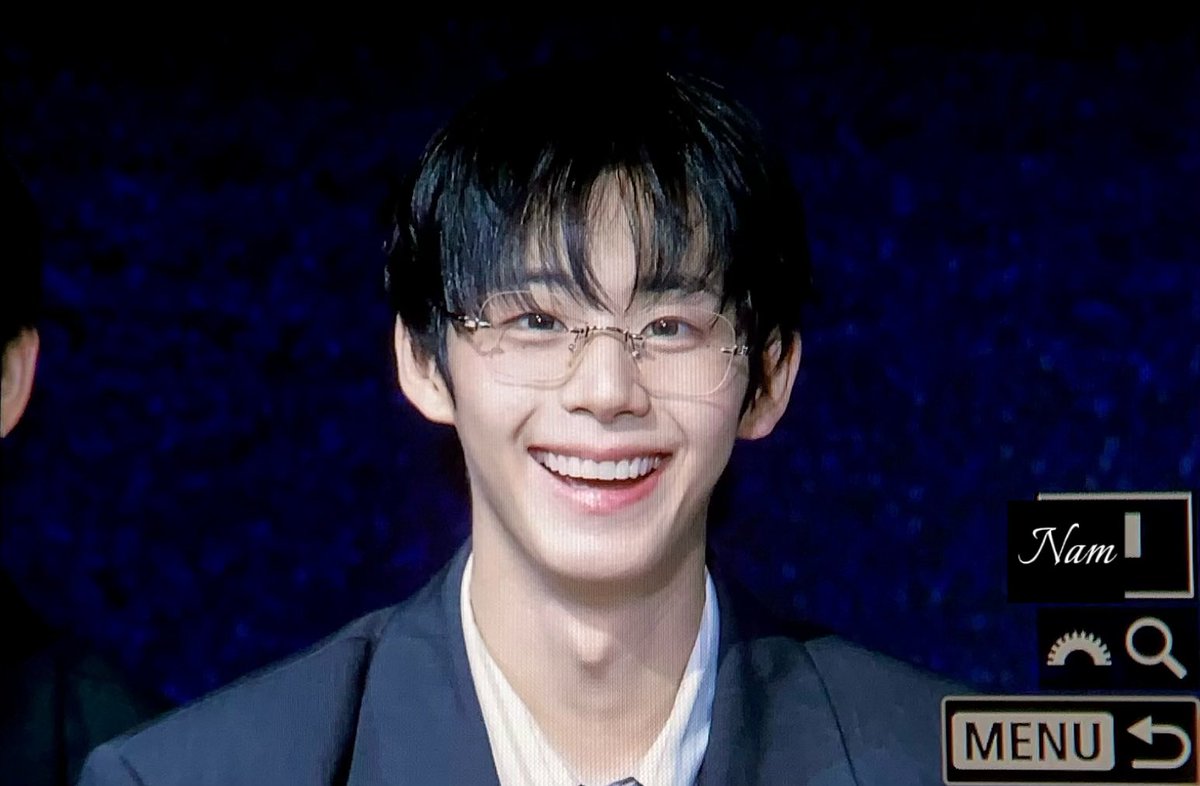 wooanii's tweet image. 𝐩𝐫𝐞ㅣ250719 미팬
안경 쓴 강아지 진짜 제일 귀엽잖아……
반박 안 받음😵💫😵💫😵💫
#아홉 #AHOF #서정우 #SEOJEONGWOO
#정우 #JEONGWOO
