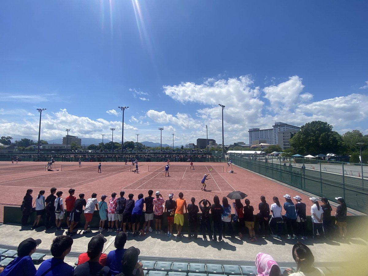 softtennis2020's tweet photo. 本日近畿大会初日個人戦。
我が校からは男子１ペアが出場。全員応援で背中を押しました。
明日は団体戦。男女とも２日目に残るぞ！！
#ソフトテニス
#高校近畿大会 https://t.co/XijibMjZra