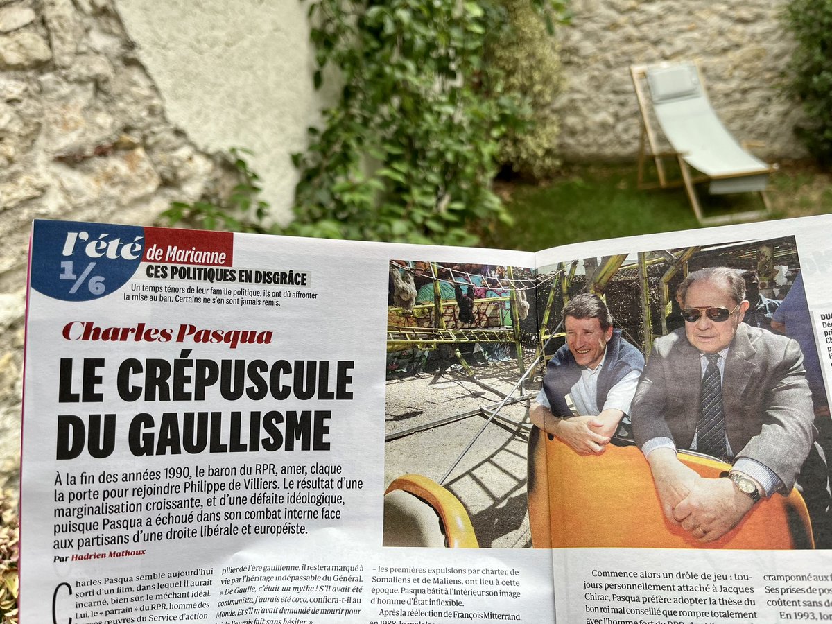 PierreManenti's tweet image. Merci à @hadrienmathoux d’inaugurer sa série d’été dans @MarianneleMag par un portrait de Charles Pasqua et d’y citer ma biographie, parue en début d’année chez @PComposes !
L’occasion de revenir sur la campagne des européennes de 1999 avec @PhdeVilliers 🗞️