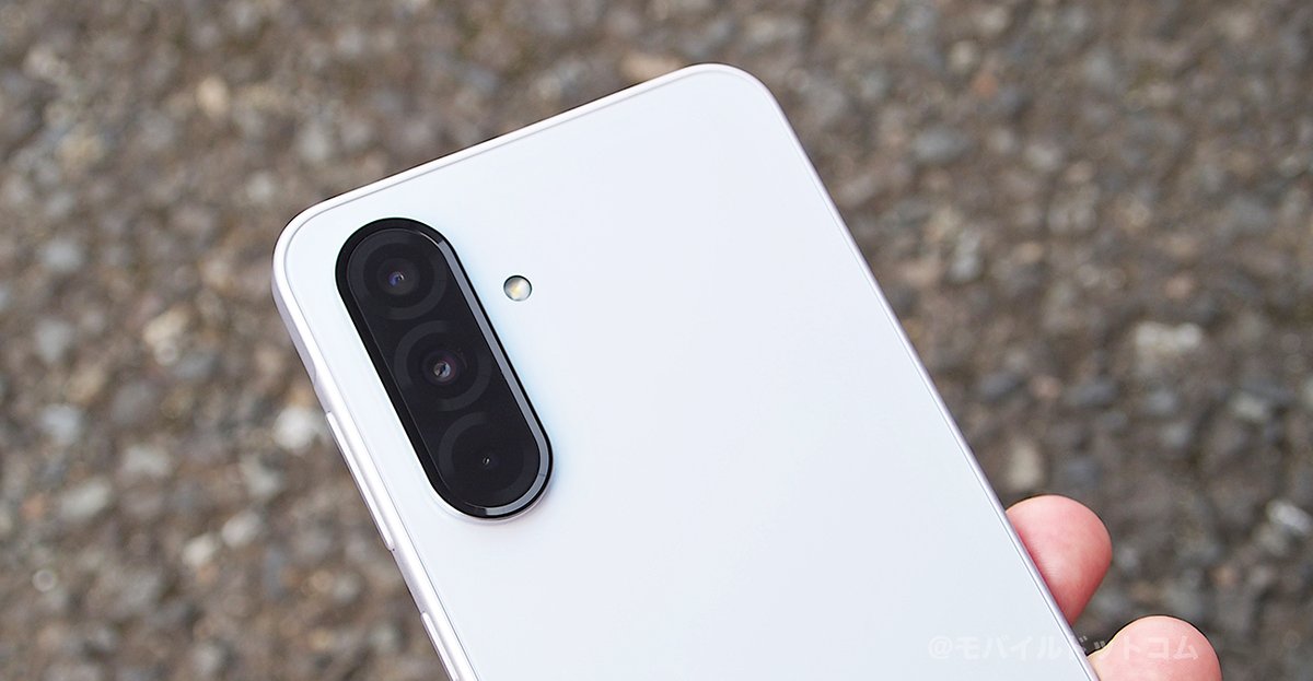 chehonz201's tweet image. \Galaxy A36 5Gのレビューを公開しました!!🥳🙌✨/
✅大画面ディスプレイ採用!最大輝度が向上!屋外での視認性も〇
✅Snapdragon 6 Gen 3搭載!日常使いなら問題なし
✅ステレオスピーカー搭載!臨場感のある音を楽しめる
✅最大45Wの急速充電が便利!バッテリー持ちも良好…