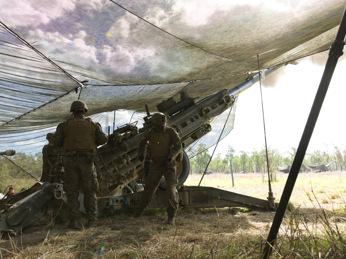 31stMeu's tweet image. 馃搷Queensland, AU, July 13, 2025.
U.S. Marines with BLT 1/7, 31st MEU, conduct an M777 towed 155mm howitzer 15-round fire mission as a part of #TalismanSabre25.
(@USArmy 馃摳 by MSgt. Matthew Keeler)
@DefenceAust @USEmbAustralia
@USMC @DeptofDefense
#Lethality #Readiness #TS25