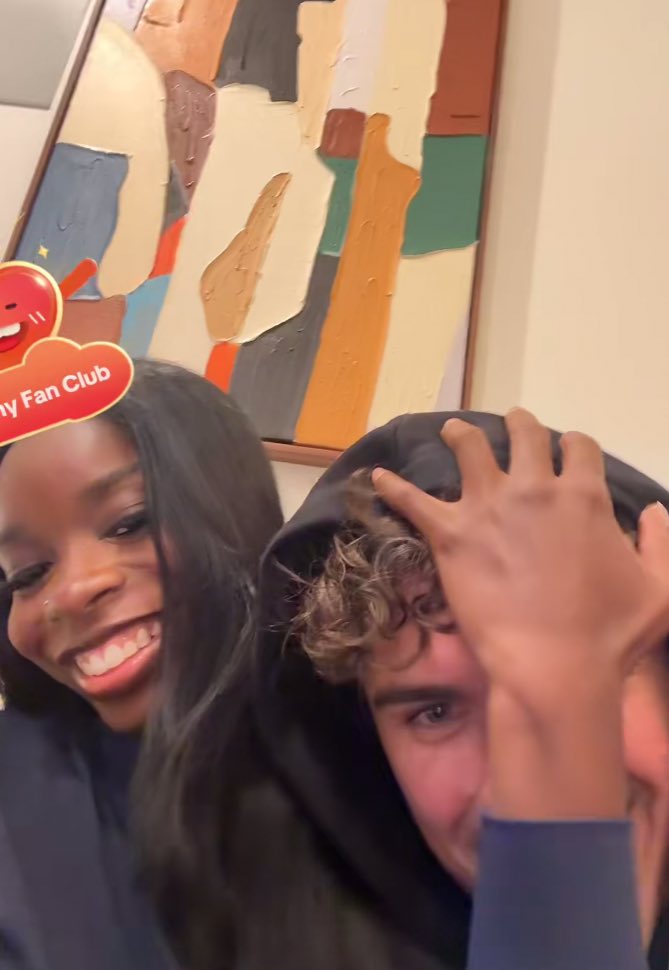 blackmxst's tweet photo. 👑OLANDRIAS 1ST TIKTOK LIVE 🧵mini thread ✨
ft nic.. nicolandria https://t.co/v6n1magl9T