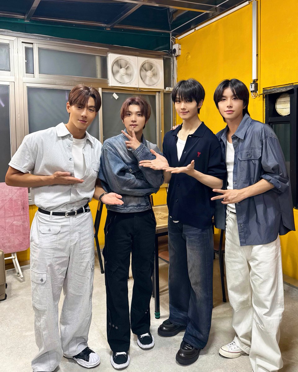 NCTsmtown's tweet photo. Back to the NOPOGY!

#JUNGWOO #HAECHAN #JISUNG
#정우 #해찬 #지성 
#NCT #NCT127 #NCTDREAM 
#SHOWNU #셔누
#MONSTAX #몬스타엑스
#노포기 #NOPOGY
#BTTF #NCTDREAM_BTTF
#CHILLER #NCTDREAM_CHILLER https://t.co/eDKwoRWspS