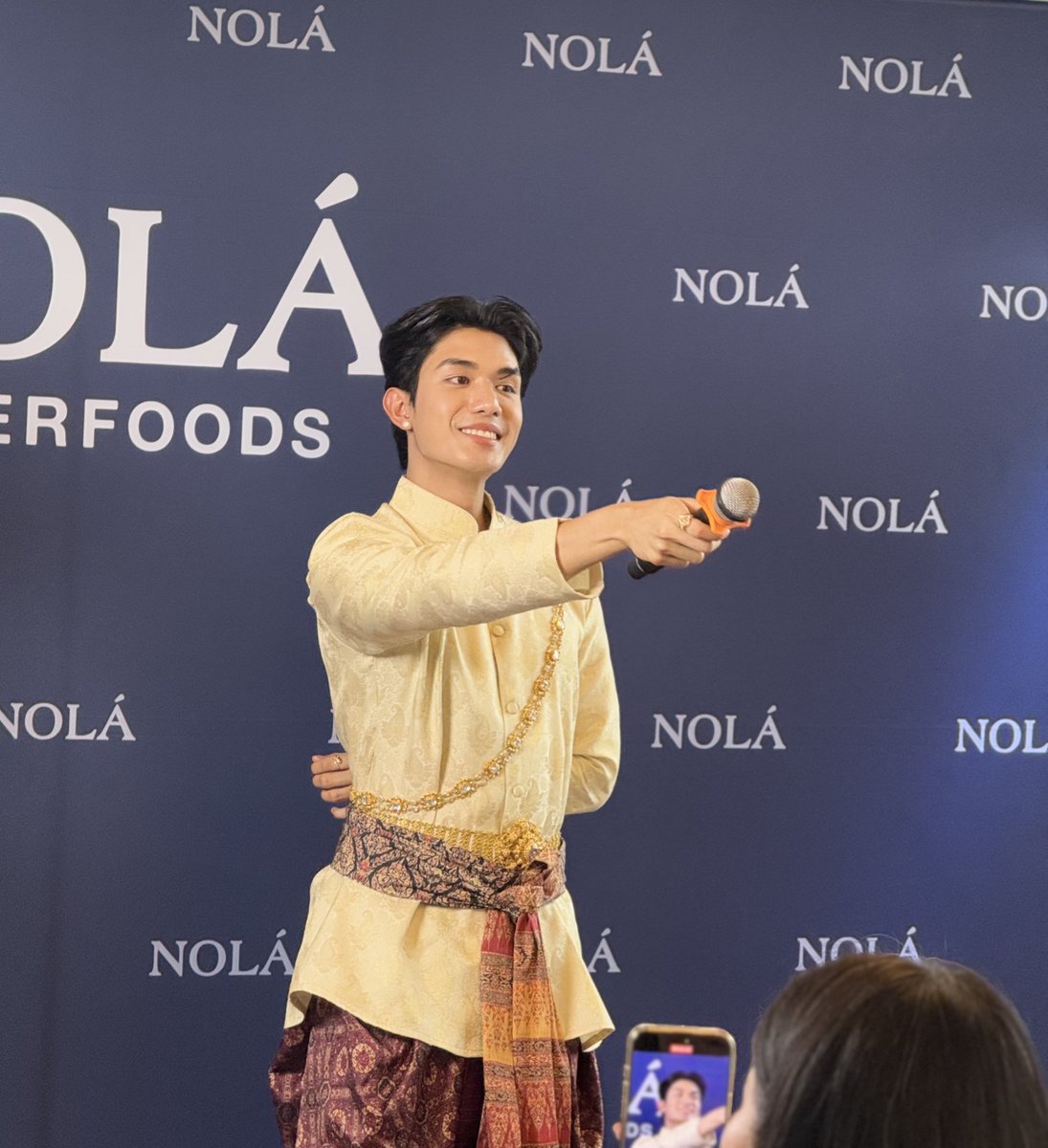 NolaSuperfoods's tweet image. พี่หมื่นภพร้องเพลงอะไรน้าาา👀
#NOLAxNET #Mandeework #HAPPINET  #NolasuperfanxNet 
#HappyNetDay2025
#NOLASuperfan #NetSiraphop