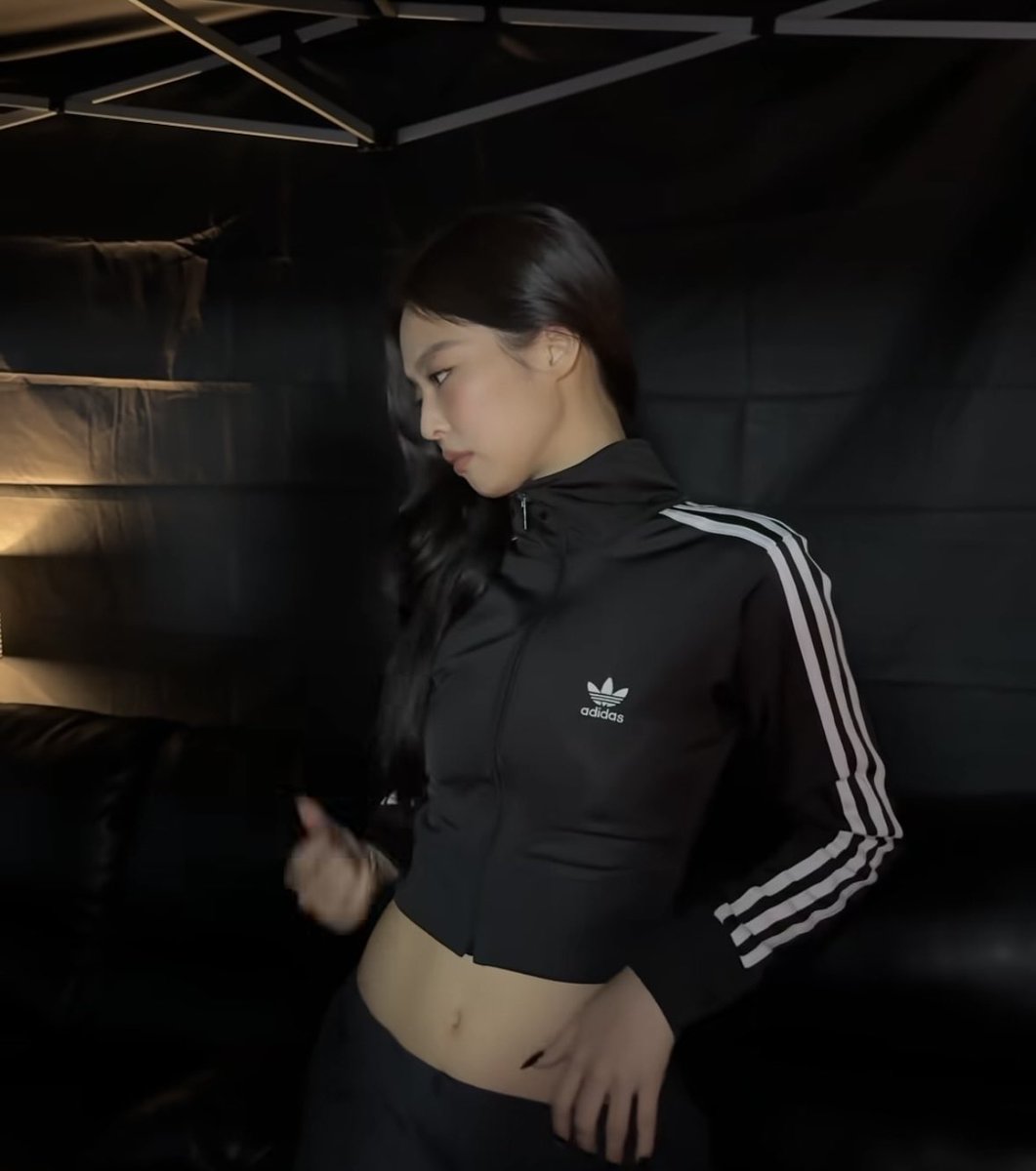 jenncells's tweet image. CATEGORY IS SIDE PROFILE!!!!!!!!!!!!!!!!!