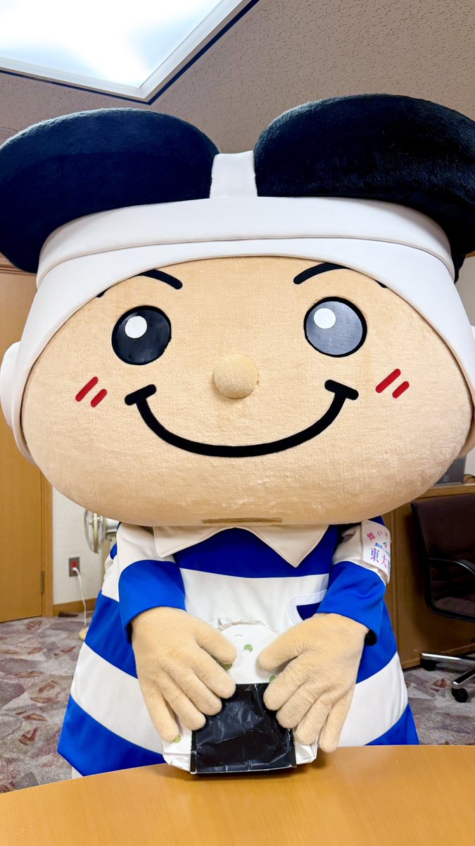 tryhigashiosaka's tweet image. \きょうのおにぎりクイズやで🍙/
こばらがすいたからおにぎりたべるで🍽️✨なかみはなんでしょ〜か😎??
ヒントは…💡
ころころやで💚
わかるかなぁっ🎵??
#おにぎりクイズ
#東大阪市 #トライくん