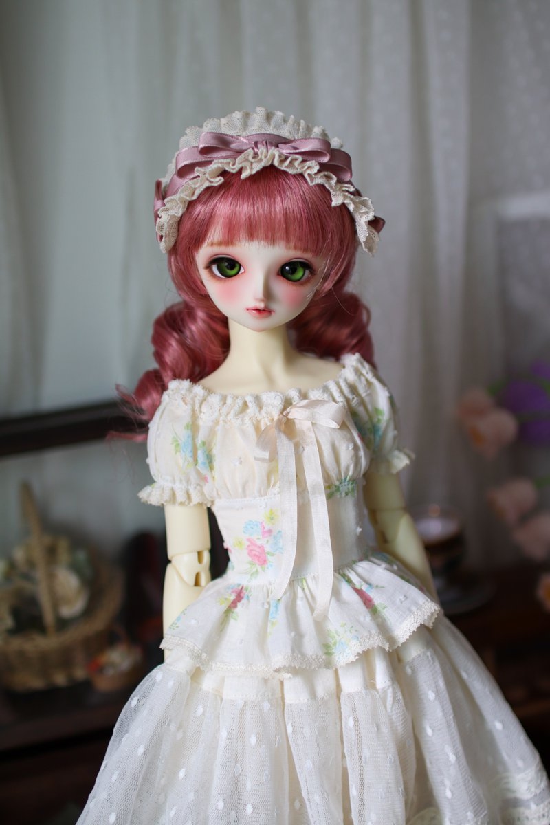 💐Anise💐 
SD사이즈 블라우스 &amp; 원피스 선제작 판매
7월 21일 오후 8시 윗치폼에서 여름 블라우스와 원피스를 단품 판매합니다.
의상 사진과 설명은 블로그에서 확인 부탁드려요😊

판매 폼 : witchform.com/payform/ST0TQC…
블로그 : blog.naver.com/filstudio/2239…