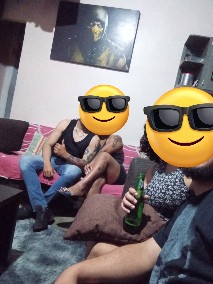 Con los amigosw <a href="/swingerv_a/">@swingerv&a</a> pasando el rato 🤭🤭