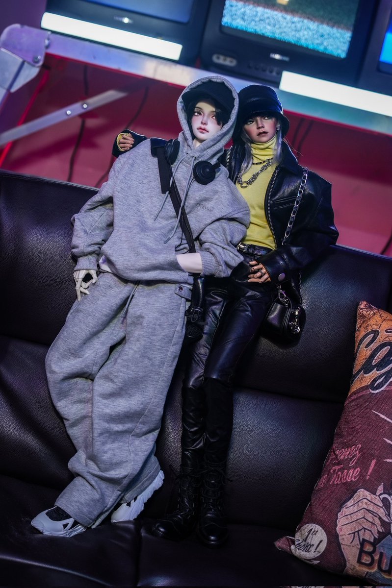 🩶Gray &amp; Black🖤