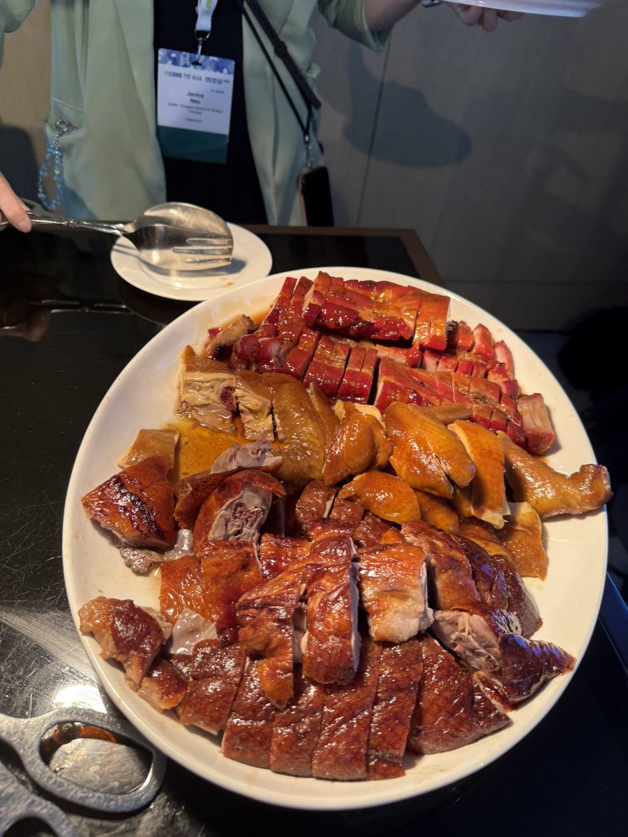 anmwongNZ's tweet image. Ok @myESMO #ESMOTATAsia25 #Hongkong has set the standard of care for conference lunch! 🇭🇰🥟
Thanks so much to the organisers!
🤩🤩🤩