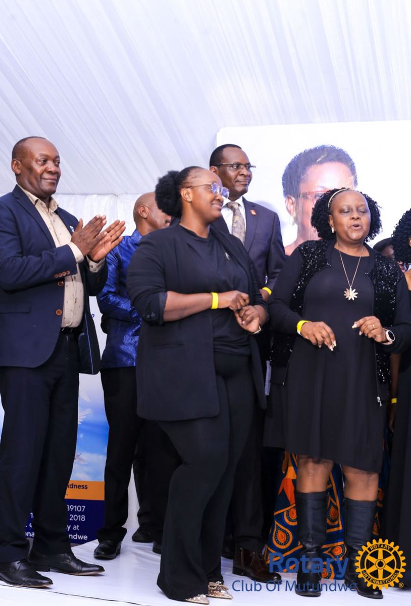 Rotaract Club of Mutundwe (@rac_mutundwe) on Twitter photo Recap on 12th July, 2025 when we joined our mother club <a href="/Rcmutundwe/">Rotary Club Of Mutundwe</a> for their 8th presidential installation as they installed their action president Ms. Stella Muhumuza.
The action year can now officially begin🚀.
#PRTeam
#RacMutundwe
#UniteForGood Recap on 12th July, 2025 when we joined our mother club <a href="/Rcmutundwe/">Rotary Club Of Mutundwe</a> for their 8th presidential installation as they installed their action president Ms. Stella Muhumuza.
The action year can now officially begin🚀.
#PRTeam
#RacMutundwe
#UniteForGood