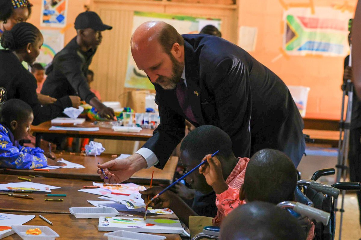 Yesterday was such a beautiful day, <a href="/USAlumniUganda/">U.S. Exchange Alumni Uganda</a> joined <a href="/MWFAlumniUganda/">MWF Alumni Network of Uganda</a> in Celebrating Mandela day.
Watching the children at Kampala school for the physically Handicapped dance and participating in different activities, made the day even more beautiful.