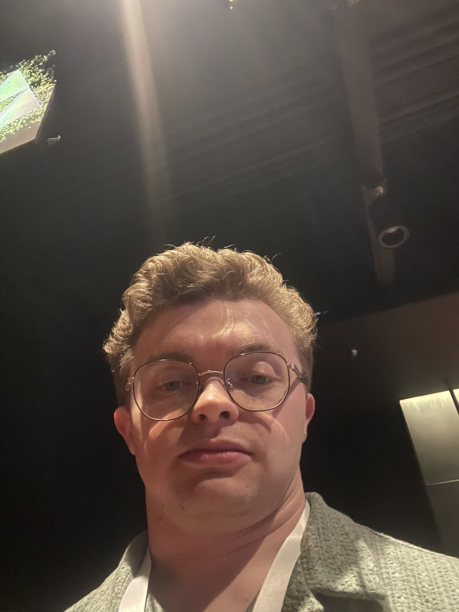 ProfCsChaos's tweet image. Thank you @cg5beats for these photos tonight, the selfie genuinely made me laugh hysterically opening my phone later in the evening. It was great meeting you! #NPC2025