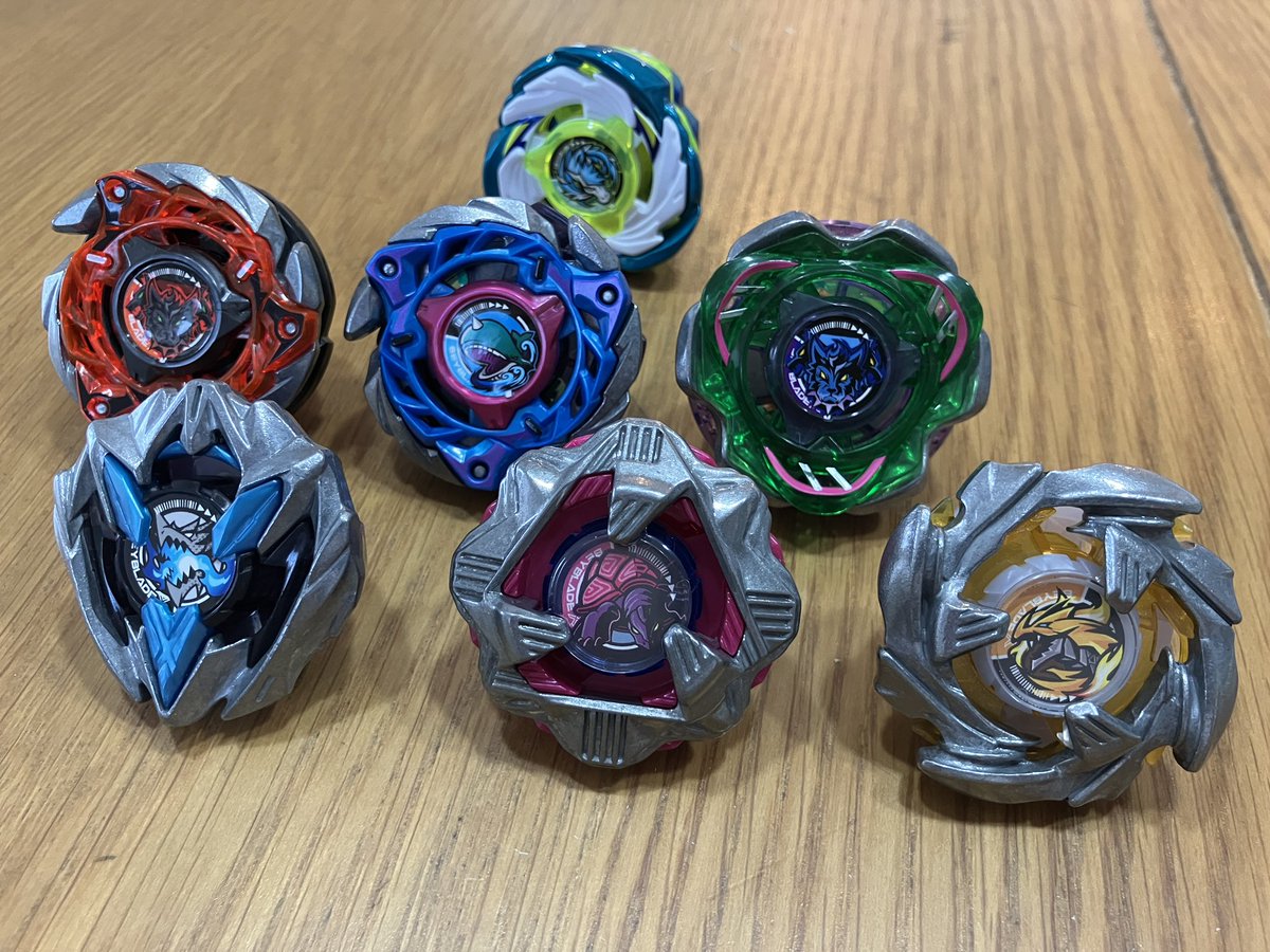 タカラトミーモール産、無事コンプセットでした✨
#ベイブレードx
