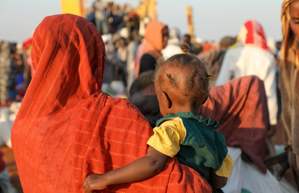 SamvadaWorld's tweet image. UNHCR Funding Shortfall Jeopardises 11.6 Million Refugees
A severe funding crisis at the UNHCR threatens to cut off vital aid for over 11.6 million refugees and displaced people globally.
With only 23% of the needed funds received, the situation is dire. This shortfall puts…