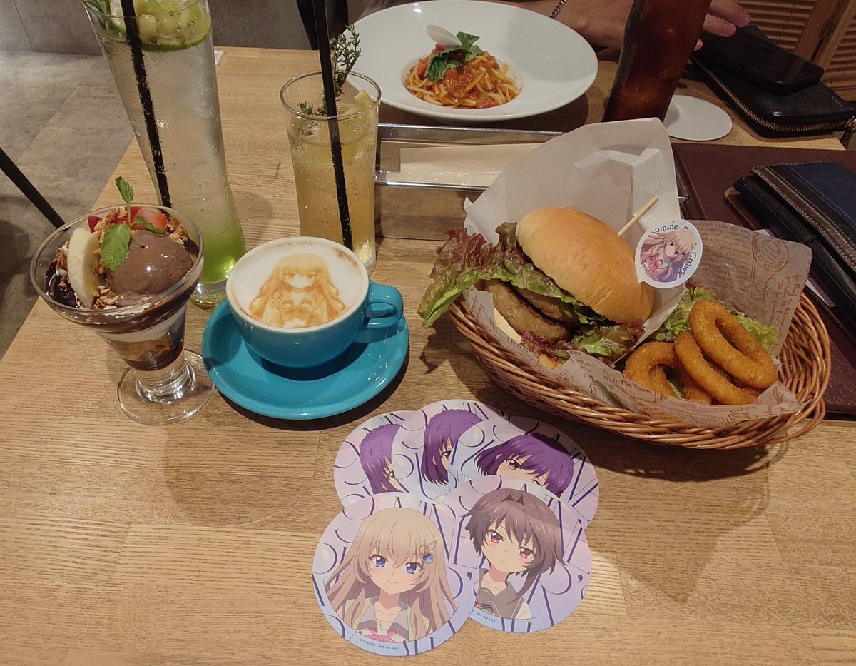 SoarY617's tweet image. nineコラボカフェきた！