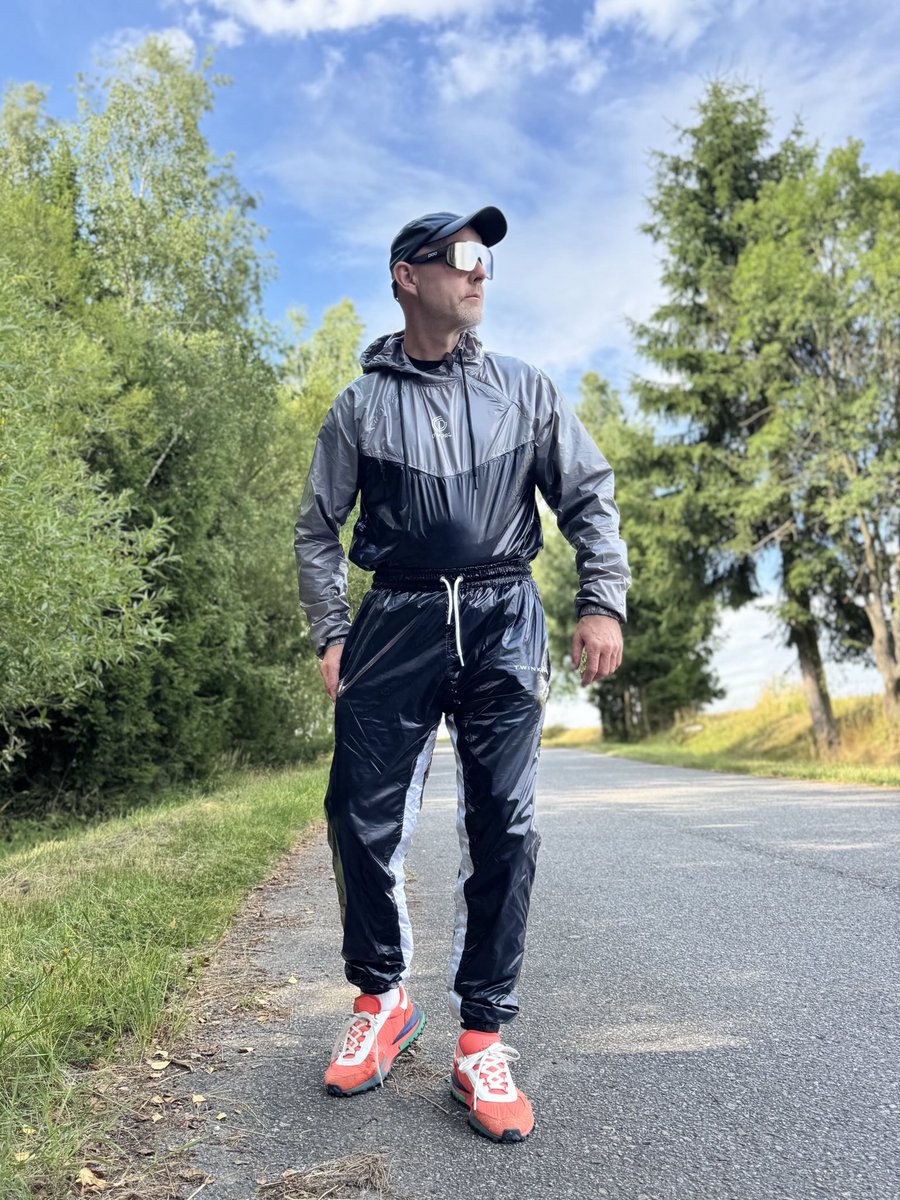 Ubootman2's tweet photo. Nylonshine. #gympro #sweatsuit #twinkx #shiny #tracksuit #trackjacket #trackpants #trackies #nylonpants #nylonjacket #lacoste #eliteactive #sneakers #sneakerhead #gearhead #gearfreak #nylonfreak #gayguy #gaystyle #gayfashion #gearfetish #streetwear #streetstyle #sportswear https://t.co/zFshxgOpO5