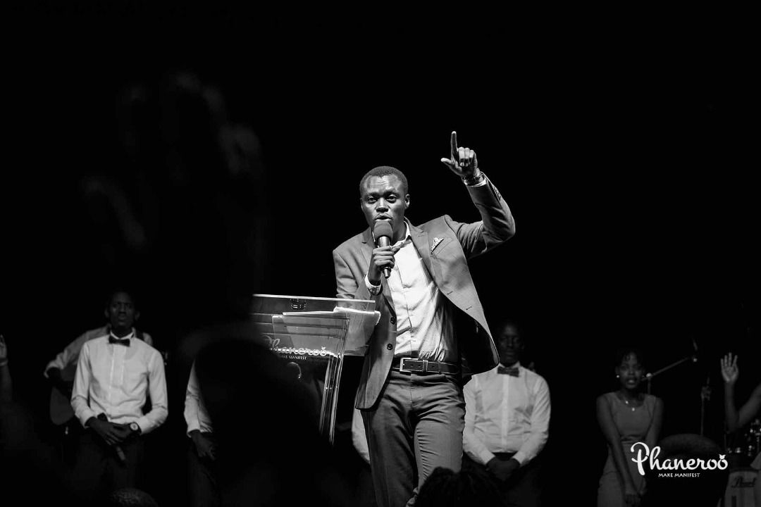 Meditating on God’s Word gives your life a kind of spiritual "scent"—something that makes your walk with God unique and powerful.

#PhanerooDevotion