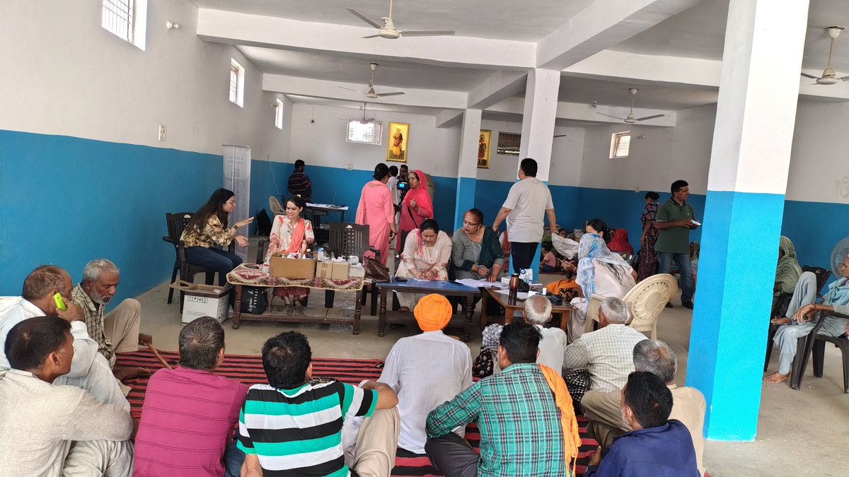 TB Mukt Bharat Team Kangra TU Indora (@monikasharma204) on Twitter photo Nikshay shivir at Indpur Block Indora
#TBMuktBharat
<a href="/CmoKangra/">CMO KANGRA HP</a>
<a href="/dtohpkgr/">TB Mukt Bharat | Kangra Himachal (India)</a>
<a href="/StopTB/">Stop TB Partnership</a> Nikshay shivir at Indpur Block Indora
#TBMuktBharat
<a href="/CmoKangra/">CMO KANGRA HP</a>
<a href="/dtohpkgr/">TB Mukt Bharat | Kangra Himachal (India)</a>
<a href="/StopTB/">Stop TB Partnership</a>