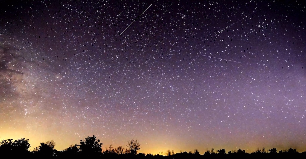 ✋❤️【𝑶𝑩𝑺𝑬𝑹𝑽𝑨𝑪𝑰Ó𝑵 𝑫𝑬 𝑷𝑬𝑹𝑺𝑬𝑰𝑫𝑨𝑺 𝑬𝑵 𝑬𝑳 𝑪𝑬𝑹𝑹𝑶 𝑫𝑬𝑳 𝑯𝑰𝑬𝑹𝑹𝑶】❤️🤚

El jueves 14 de agosto de 2025 vamos a realizar la actividad Observación de Perseidas en el Cerro del Hierro. 

INFORMACIÓN Y RESERVAS: senderismosevilla.net/observacion-de…