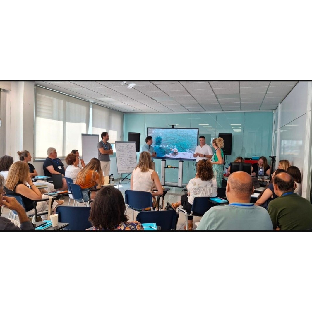 @PacientActiuIB (@pacientactiuib) on Twitter photo El <a href="/ibsalut/">Servei de Salut de les Illes Balears (IB-SALUT)</a>
<a href="/SalutGOIB/">Conselleria de Salut</a> ha constituido el Comité Autonómico de Comunicación Digital con la Ciudadanía, un órgano de carácter consultivo y asesor que se configura como una herramienta clave para liderar y coordinar los proyectos estratégicos orientados a una transformación digital El <a href="/ibsalut/">Servei de Salut de les Illes Balears (IB-SALUT)</a>
<a href="/SalutGOIB/">Conselleria de Salut</a> ha constituido el Comité Autonómico de Comunicación Digital con la Ciudadanía, un órgano de carácter consultivo y asesor que se configura como una herramienta clave para liderar y coordinar los proyectos estratégicos orientados a una transformación digital