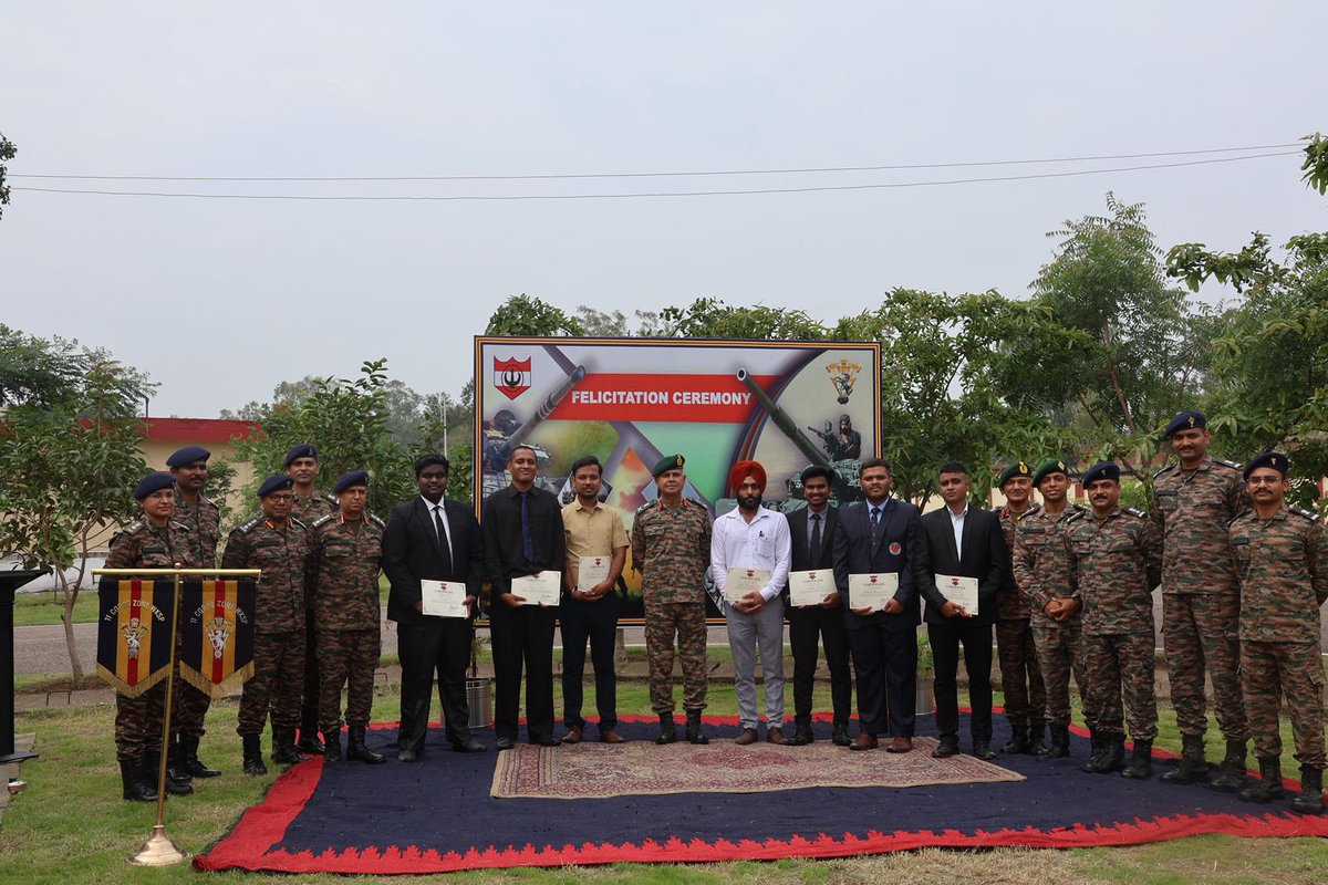 VajraCorps_IA's tweet image. #StrongAndCapable | #OnPathToTransformation
वज्र ईगल्स में अत्याधुनिक ‘ड्रोन सेंटर ऑफ एक्सपर्टीज़’ की स्थापना — नवाचार और डिफेंस-अकादमिक साझेदारी से सशक्त एक निर्णायक कदम #AtmanirbharBharat की ओर।
LPU के प्रोफेसरों और छात्रों ने मिलकर रक्षा तकनीक में क्रांतिकारी समाधान तैयार किए,…