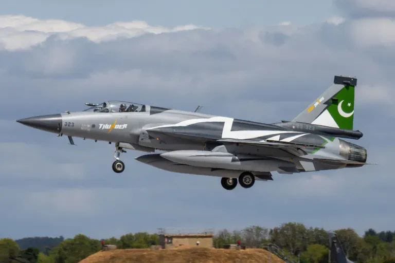 The #PakistanAirForce JF-17C Block III was awarded the prestigious 'Spirit of the Meet Trophy' for its striking livery and the incredible journey from Pakistan, with an Il-78 air to air tanker.
